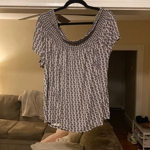 NWOT h&m black and white pattern off the shoulder size xl